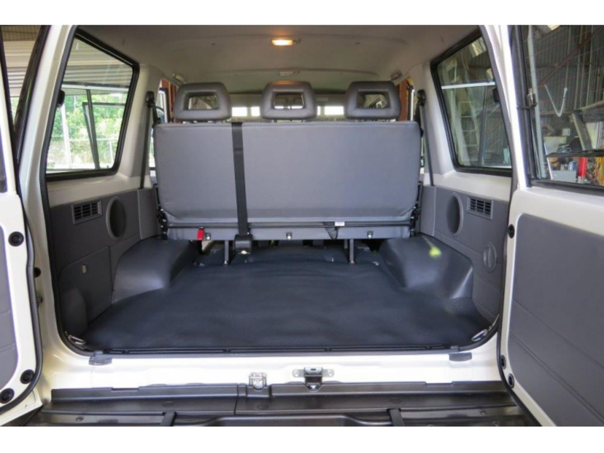Case Study NTFleet Toyota Land Cruiser LC76 Wagon Lap Sash Seat
