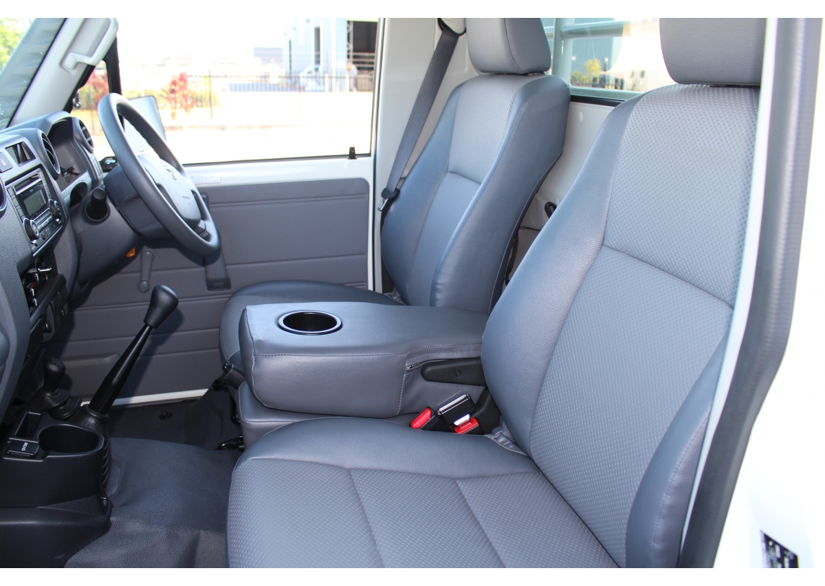 Toyota Land Cruiser 70 Series Front Centre Seat Conversion